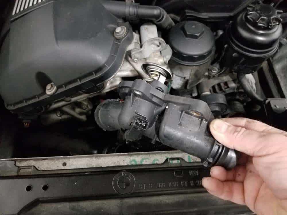 See C2262 repair manual